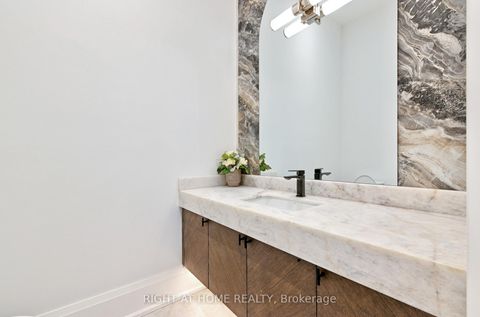 Photo 14 at 27 Hurlingham Crescent, Don Mills, Toronto