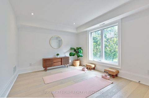 Photo 17 at 27 Hurlingham Crescent, Don Mills, Toronto