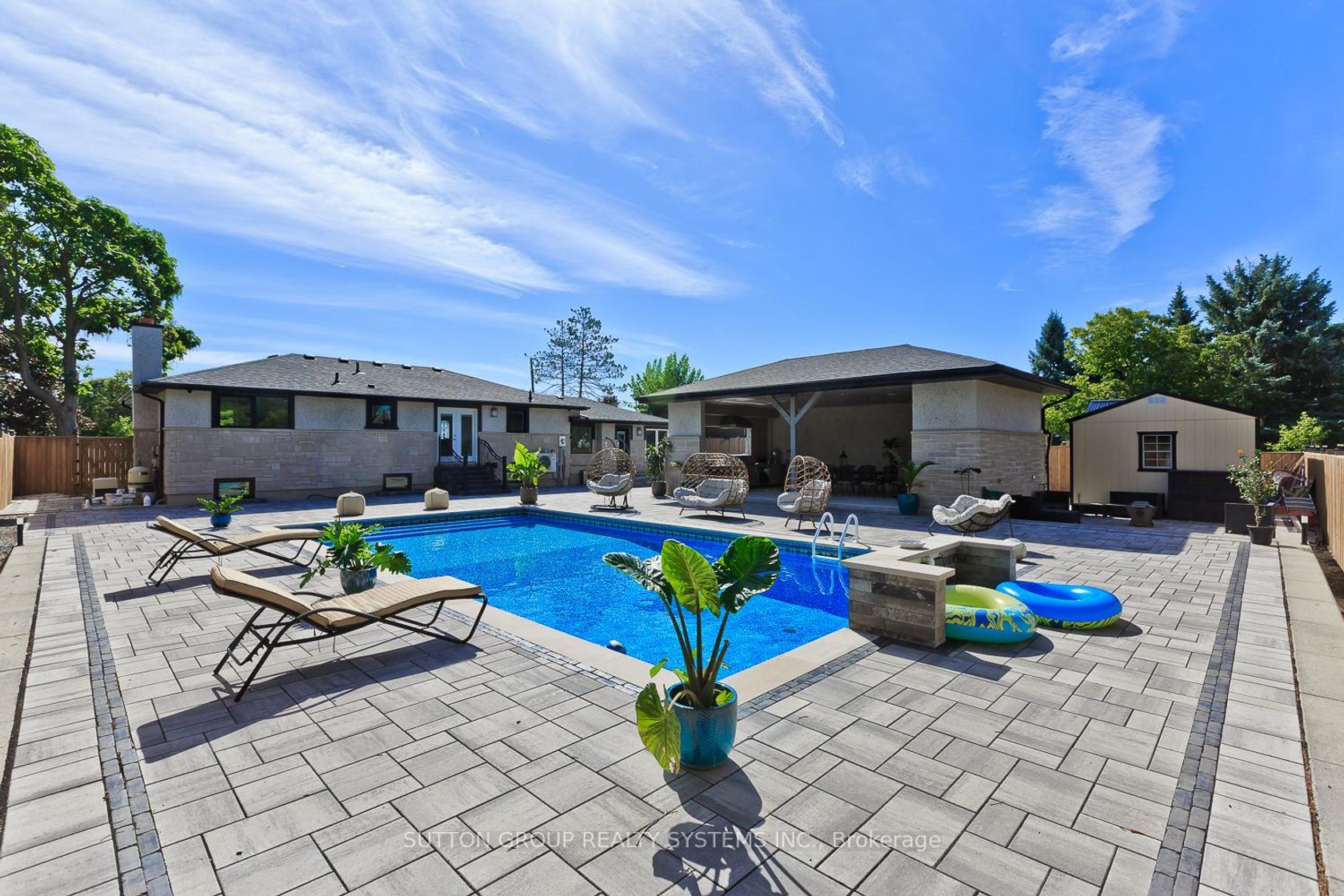 OPEN HOUSE SATUR - 214 ASHFORD Drive, Painswick South, Barrie photo 7 OPEN HOUSE SATUR - 214 ASHFORD Drive, Painswick South, Barrie photo 7