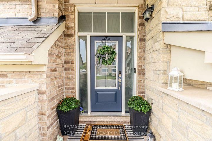 Photo 1 at 34 Rockbrook Trail, Northwest Brampton, Brampton