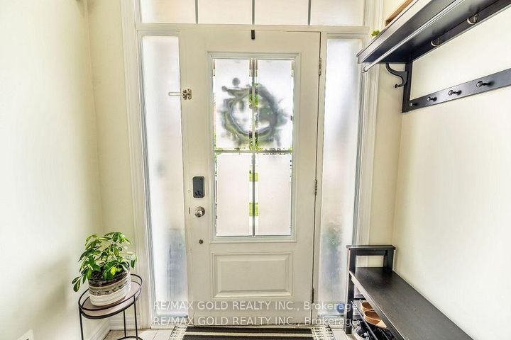 Photo 2 at 34 Rockbrook Trail, Northwest Brampton, Brampton