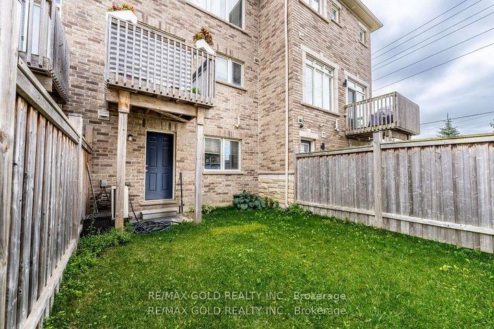 Photo 26 at 34 Rockbrook Trail, Northwest Brampton, Brampton