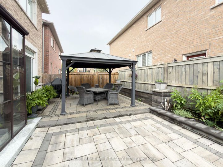 Photo 45 at 404 Queen Mary Drive, Northwest Brampton, Brampton