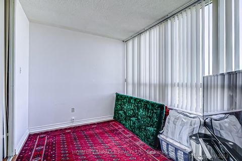 Photo 15 at 1531 - 3 Greystone Walk Drive, Kennedy Park, Toronto