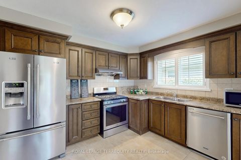 Photo 12 at 8 Cromer Place, Richview, Toronto