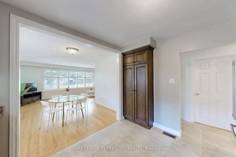 Photo 14 at 8 Cromer Place, Richview, Toronto