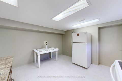 Photo 31 at 8 Cromer Place, Richview, Toronto