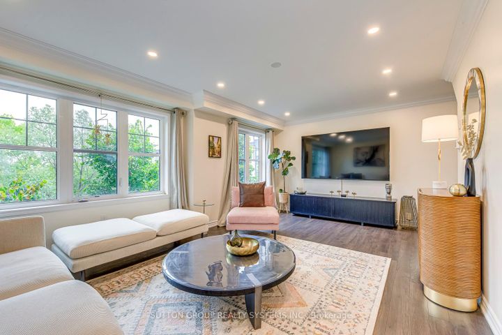 Photo 12 at 33 - 3002 Preserve Drive, Unit 33 Drive, GO Glenorchy, Oakville
