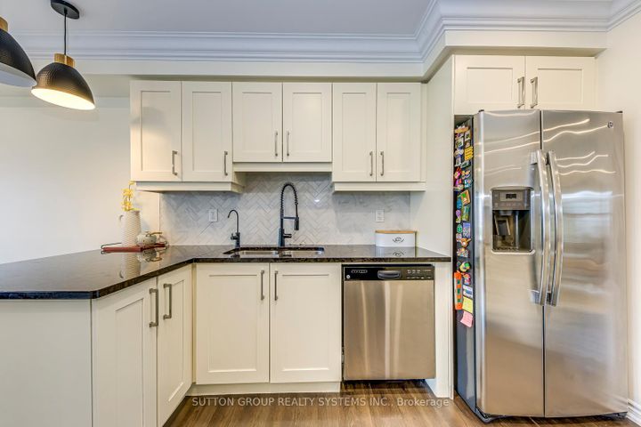 Photo 24 at 33 - 3002 Preserve Drive, Unit 33 Drive, GO Glenorchy, Oakville