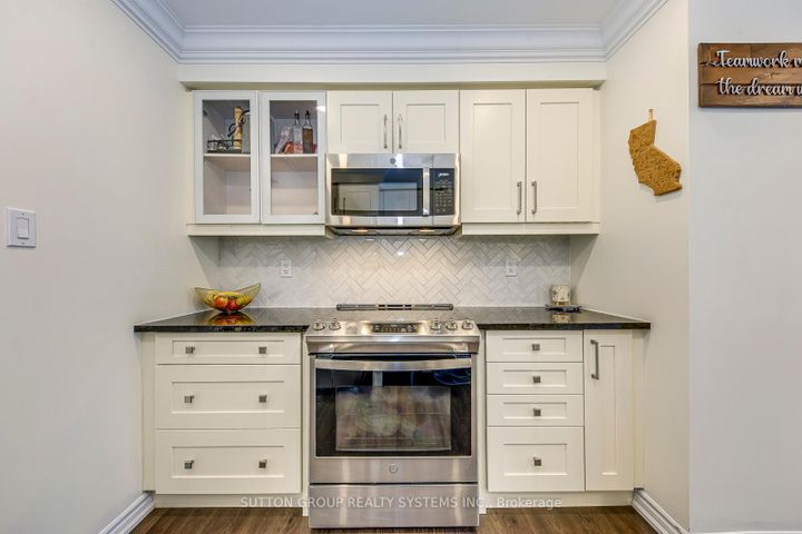 Photo 25 at 33 - 3002 Preserve Drive, Unit 33 Drive, GO Glenorchy, Oakville