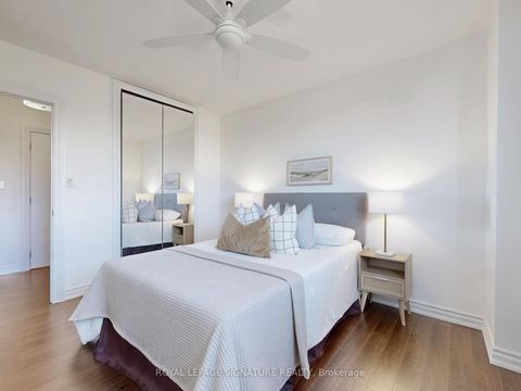 Photo 32 at PH09 - 80 Coe Hill Drive, Swansea, Toronto