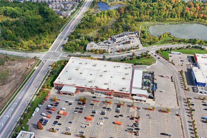 Photo 46 at 4 Junetown Circle, Credit Valley, Brampton