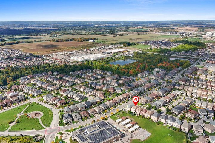 Photo 49 at 4 Junetown Circle, Credit Valley, Brampton