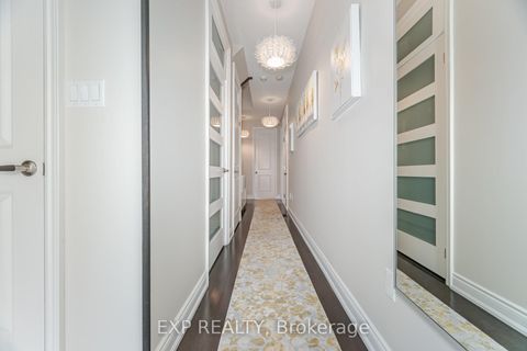 Photo 3 at 54 Ingleside Street, East Woodbridge, Vaughan