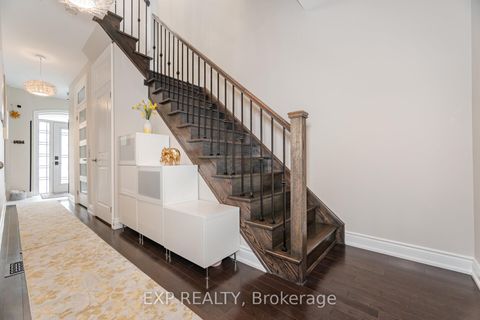 Photo 4 at 54 Ingleside Street, East Woodbridge, Vaughan