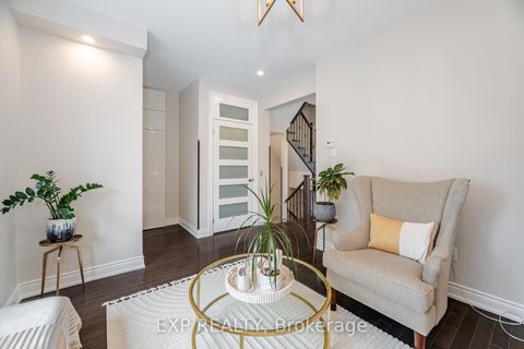 Photo 8 at 54 Ingleside Street, East Woodbridge, Vaughan