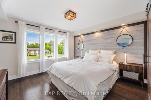 Photo 18 at 54 Ingleside Street, East Woodbridge, Vaughan