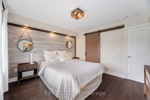 Photo 19 at 54 Ingleside Street, East Woodbridge, Vaughan