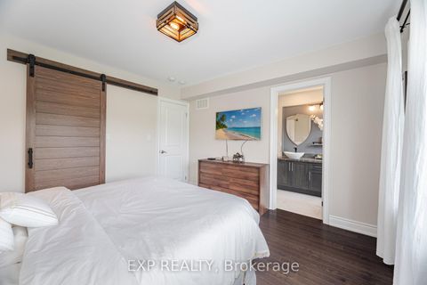Photo 20 at 54 Ingleside Street, East Woodbridge, Vaughan