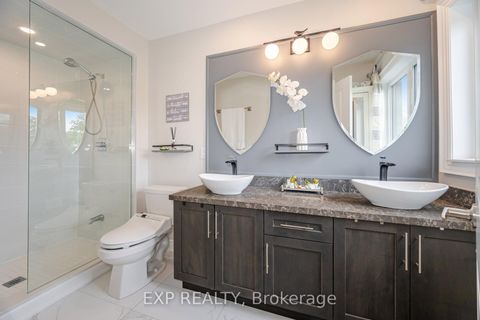 Photo 21 at 54 Ingleside Street, East Woodbridge, Vaughan