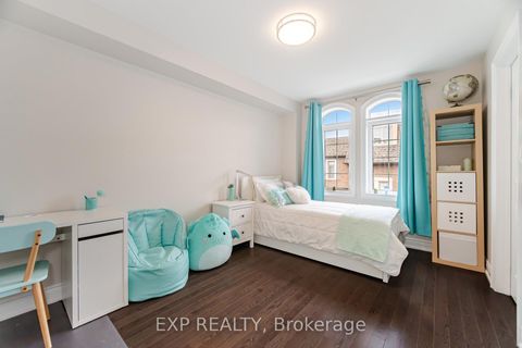 Photo 23 at 54 Ingleside Street, East Woodbridge, Vaughan