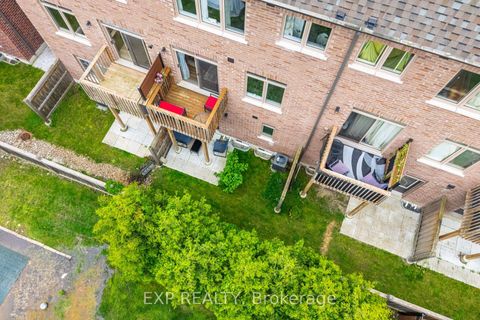 Photo 37 at 54 Ingleside Street, East Woodbridge, Vaughan