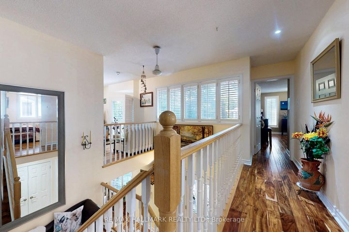 Photo 16 at 33 Parkside Drive, Brampton South, Brampton