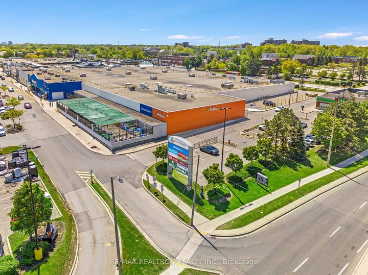 Photo 3 at 1301 - 2155 Burnhamthorpe Road W, Erin Mills, Mississauga