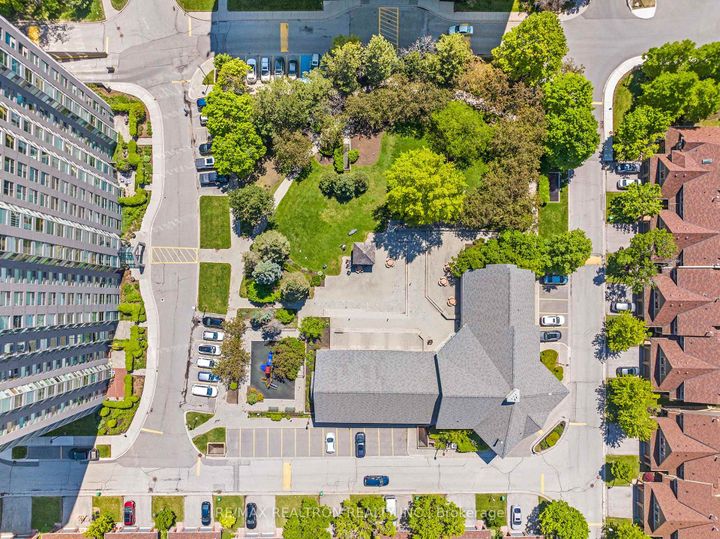 Photo 26 at 1301 - 2155 Burnhamthorpe Road W, Erin Mills, Mississauga