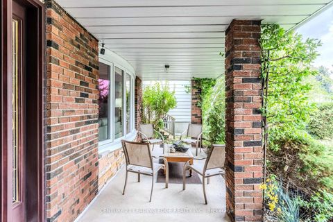 Photo 3 at 25 Danzig Street, West Hill, Toronto