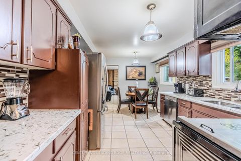 Photo 10 at 25 Danzig Street, West Hill, Toronto
