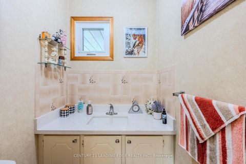 Photo 15 at 25 Danzig Street, West Hill, Toronto