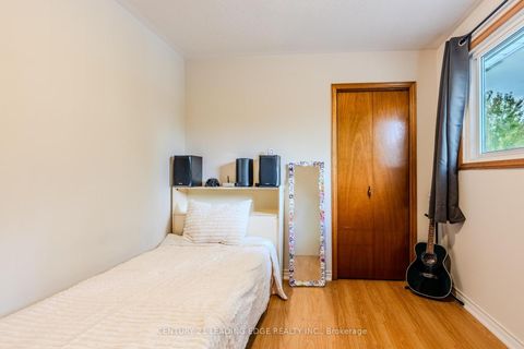 Photo 22 at 25 Danzig Street, West Hill, Toronto