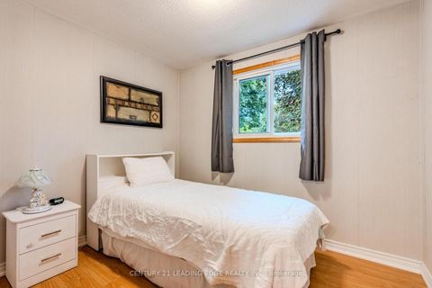 Photo 24 at 25 Danzig Street, West Hill, Toronto