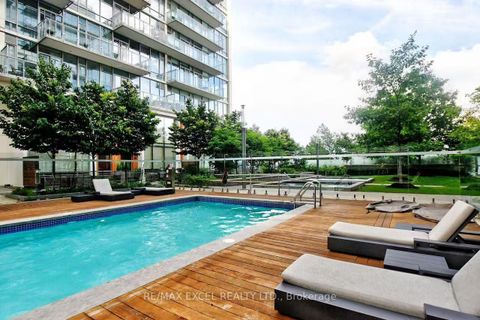 Photo 1 at Th127 - 29 Queens Quay E, Waterfront Communities C1, Toronto