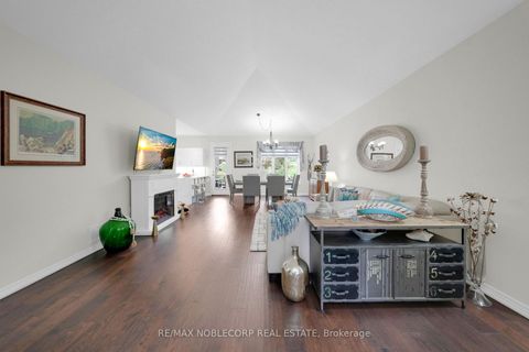 Photo 3 at 14 Willard Hunt Court, Schomberg, King