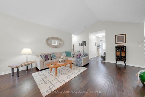 Photo 6 at 14 Willard Hunt Court, Schomberg, King