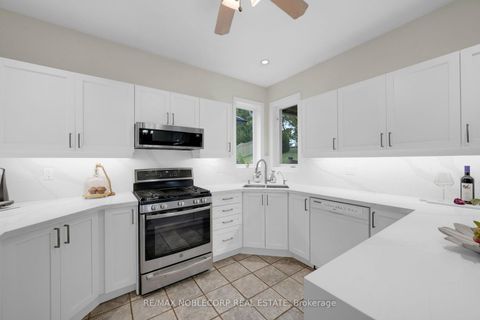 Photo 10 at 14 Willard Hunt Court, Schomberg, King