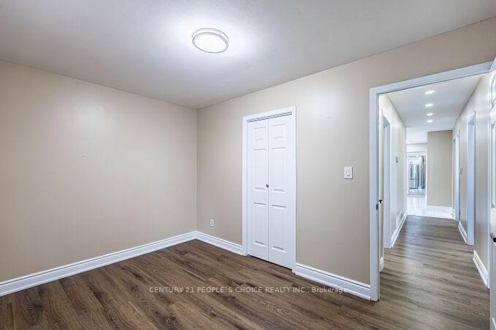Photo 26 at 453 Ginger Downs, Mississauga Valleys, Mississauga