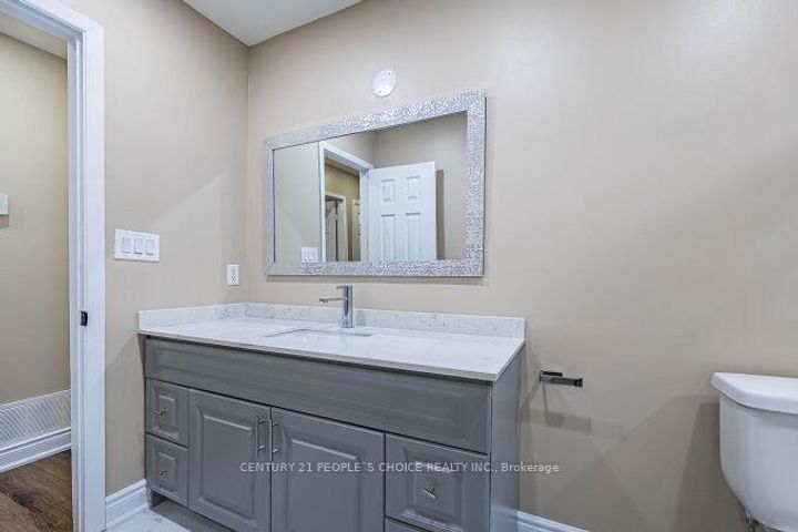 Photo 29 at 453 Ginger Downs, Mississauga Valleys, Mississauga