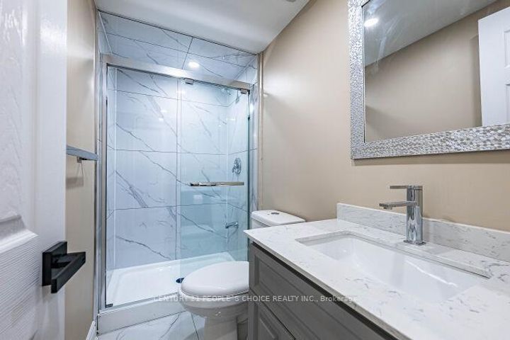 Photo 30 at 453 Ginger Downs, Mississauga Valleys, Mississauga