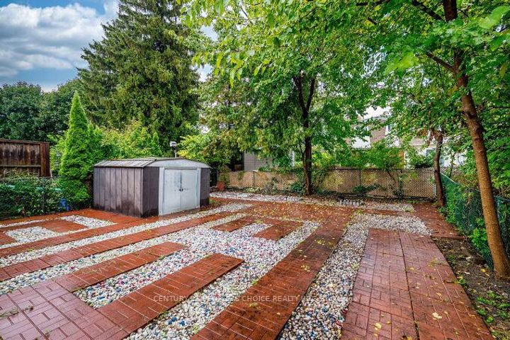Photo 47 at 453 Ginger Downs, Mississauga Valleys, Mississauga
