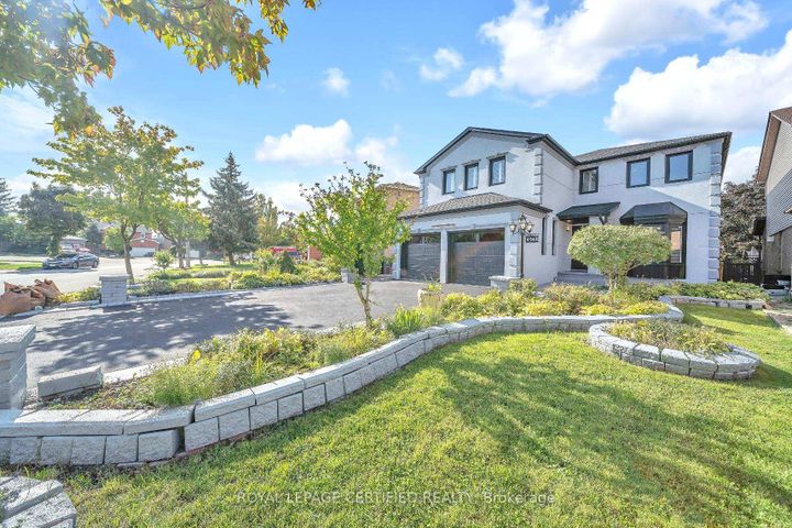 Photo 0 at 6062 Prairie Circle, Lisgar, Mississauga