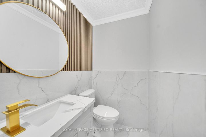 Photo 9 at 6062 Prairie Circle, Lisgar, Mississauga