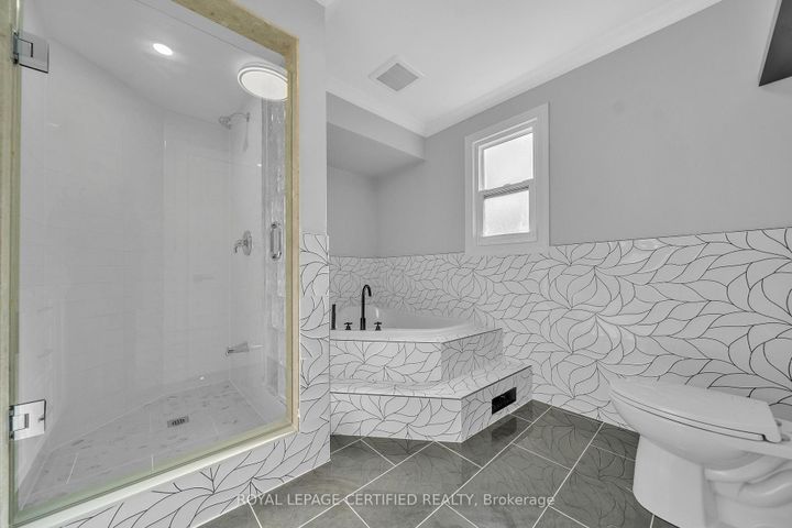 Photo 17 at 6062 Prairie Circle, Lisgar, Mississauga