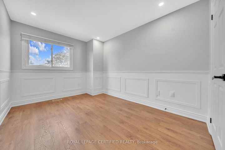 Photo 19 at 6062 Prairie Circle, Lisgar, Mississauga