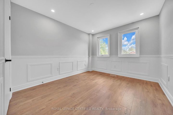 Photo 22 at 6062 Prairie Circle, Lisgar, Mississauga