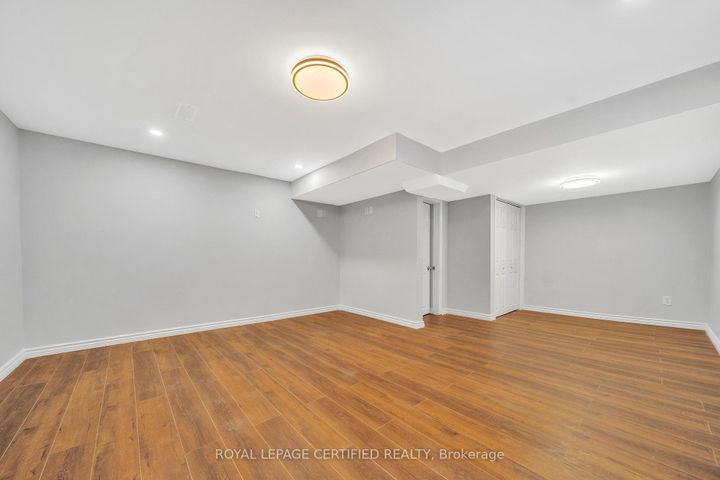 Photo 34 at 6062 Prairie Circle, Lisgar, Mississauga