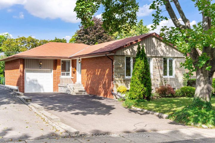 Photo 0 at 4 Lethbridge Avenue, The Westway, Toronto