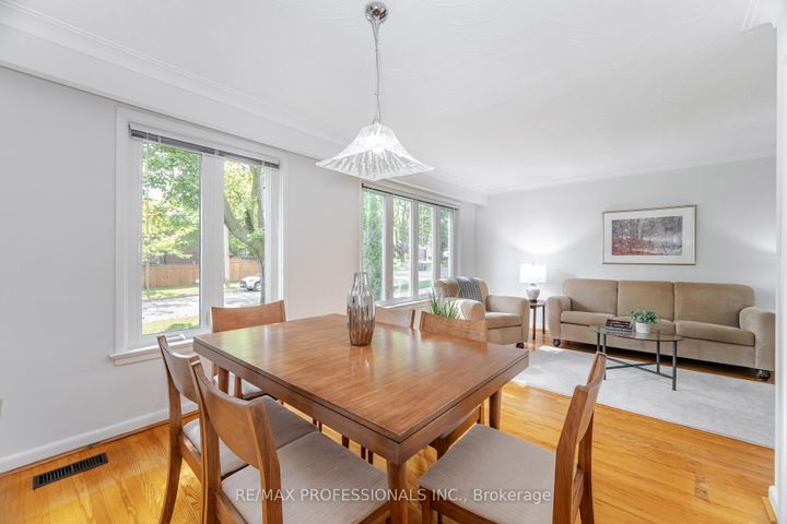 Photo 10 at 4 Lethbridge Avenue, The Westway, Toronto